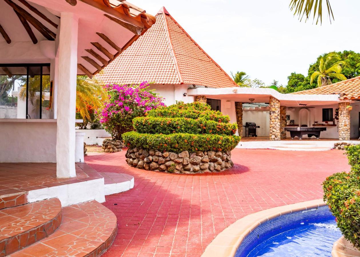 Cottage house Nueva Gorgona Exterior foto